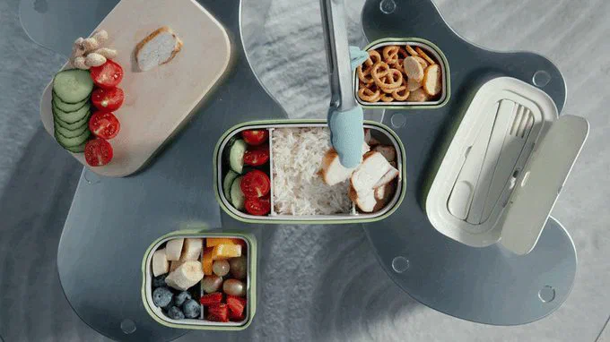 温めも冷やしもできる、バッテリー内蔵の持ち運び弁当箱 LunchOn (ランチオン) — 写真6